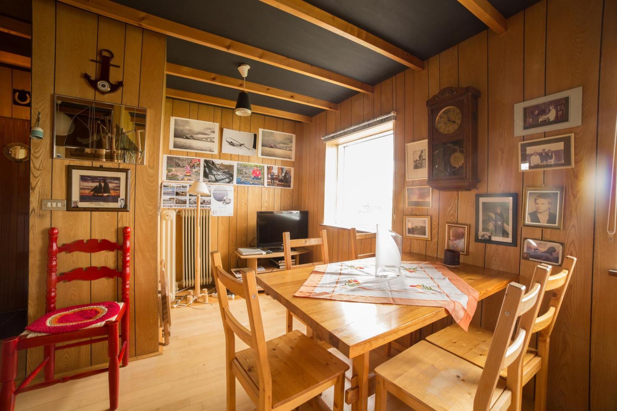 Dimmuborgir Guesthouse Myvatn Phòng bức ảnh